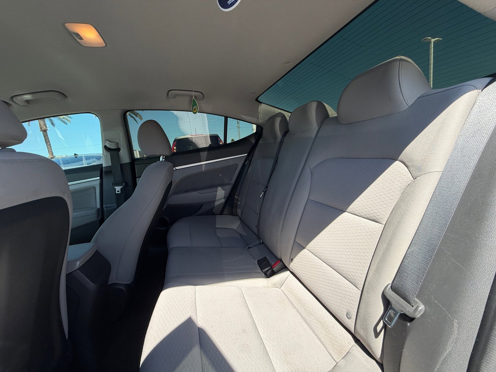 Used 2020 Hyundai Elantra SEL image 17