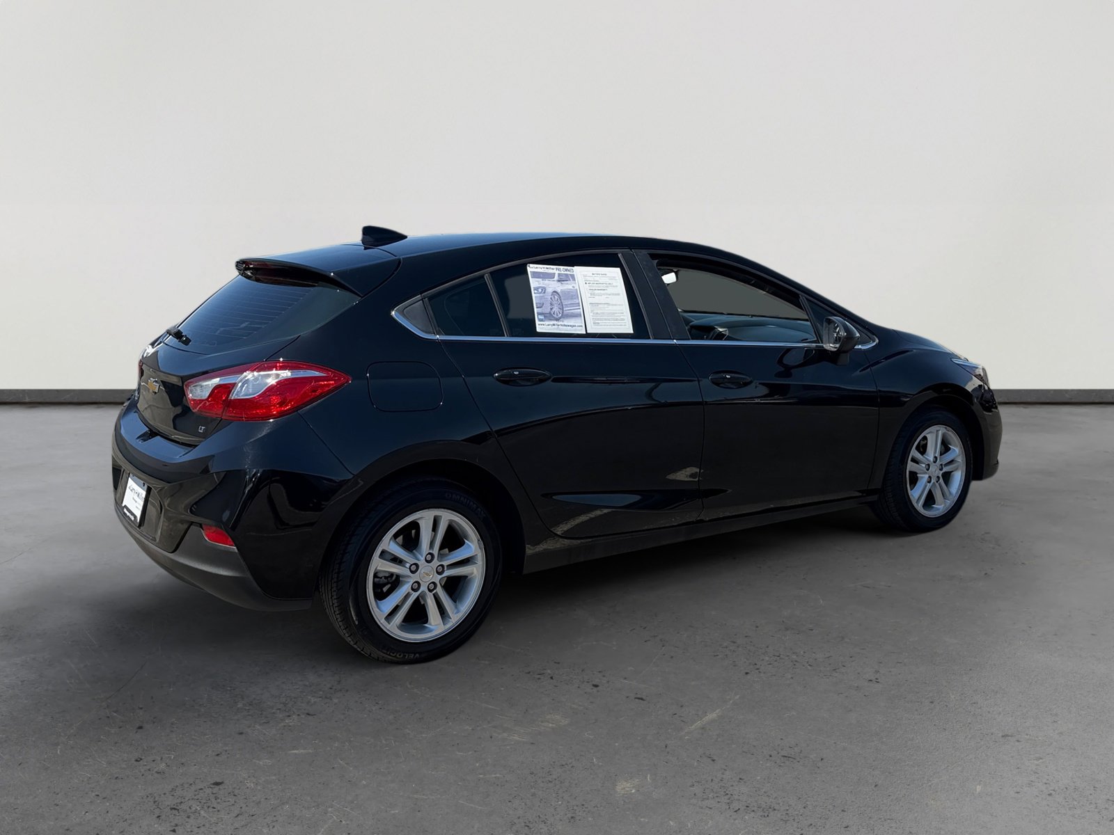 Used 2018 Chevrolet Cruze LT w/ Convenience Package image 5