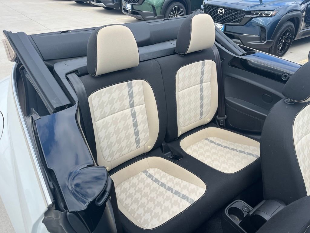 Used 2018 Volkswagen Beetle 2.0T Coast image 19