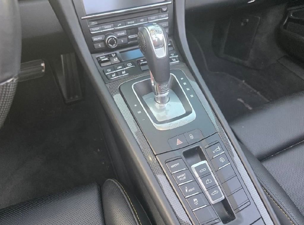 Used 2016 Porsche 911 Turbo S image 26