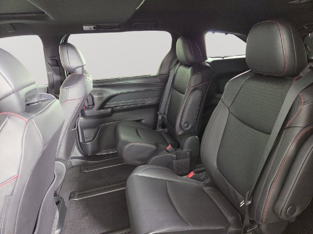 New 2026 Toyota Sienna XSE AWD/4WD image 15
