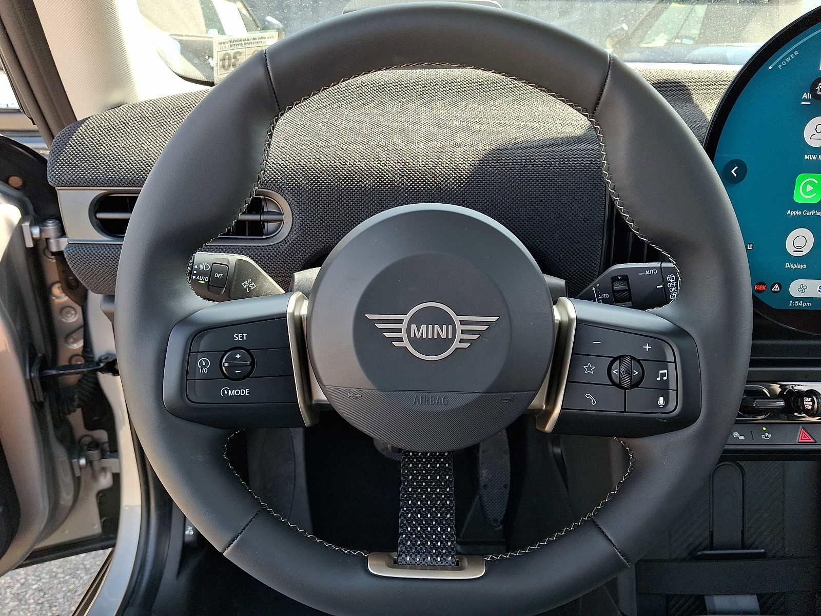 Used 2025 MINI Cooper 2-Door Hardtop FWD image 21