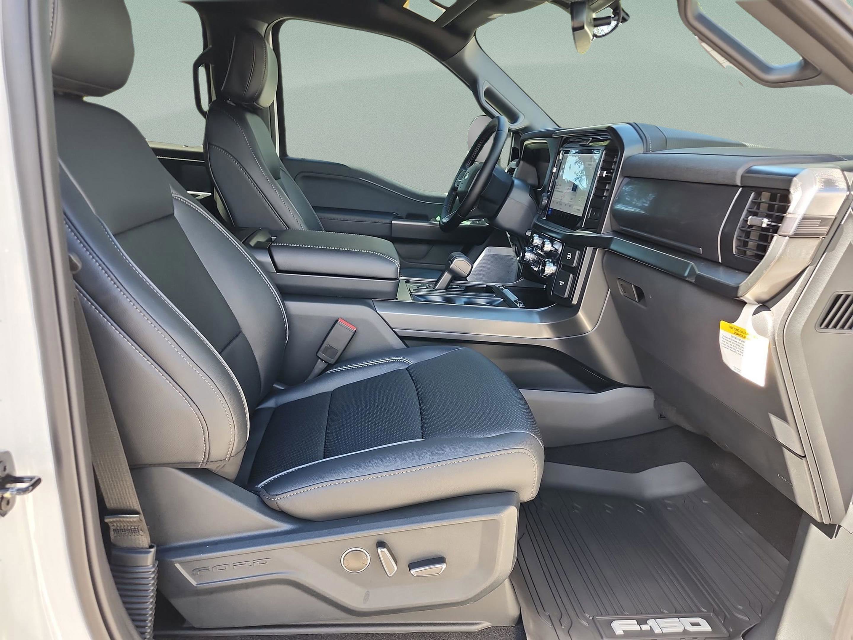 New 2025 Ford F150 Lariat w/ Equipment Group 502A High AWD/4WD image 18