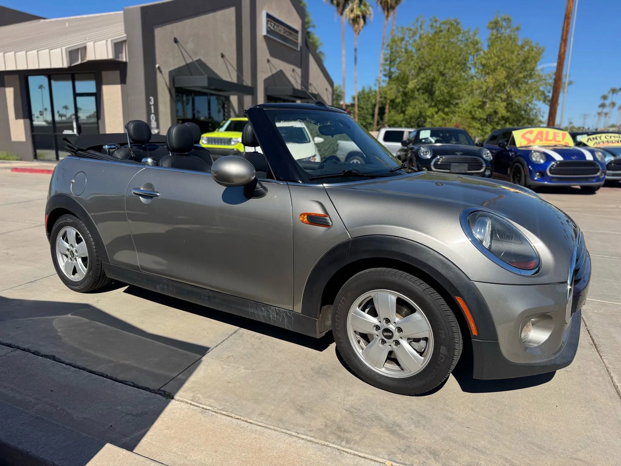 Used 2019 MINI Cooper Convertible image 5