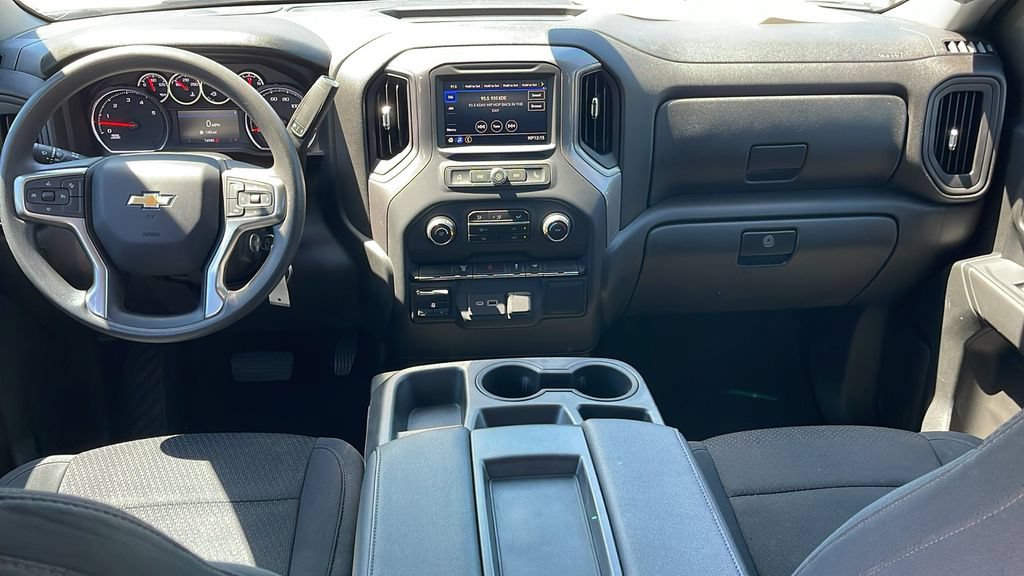 Used 2022 Chevrolet Silverado 2500 Custom w/ Gooseneck/5TH Wheel Package RWD image 17