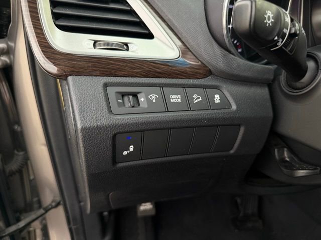 Used 2017 Hyundai Santa Fe Sport 2.0T FWD image 16