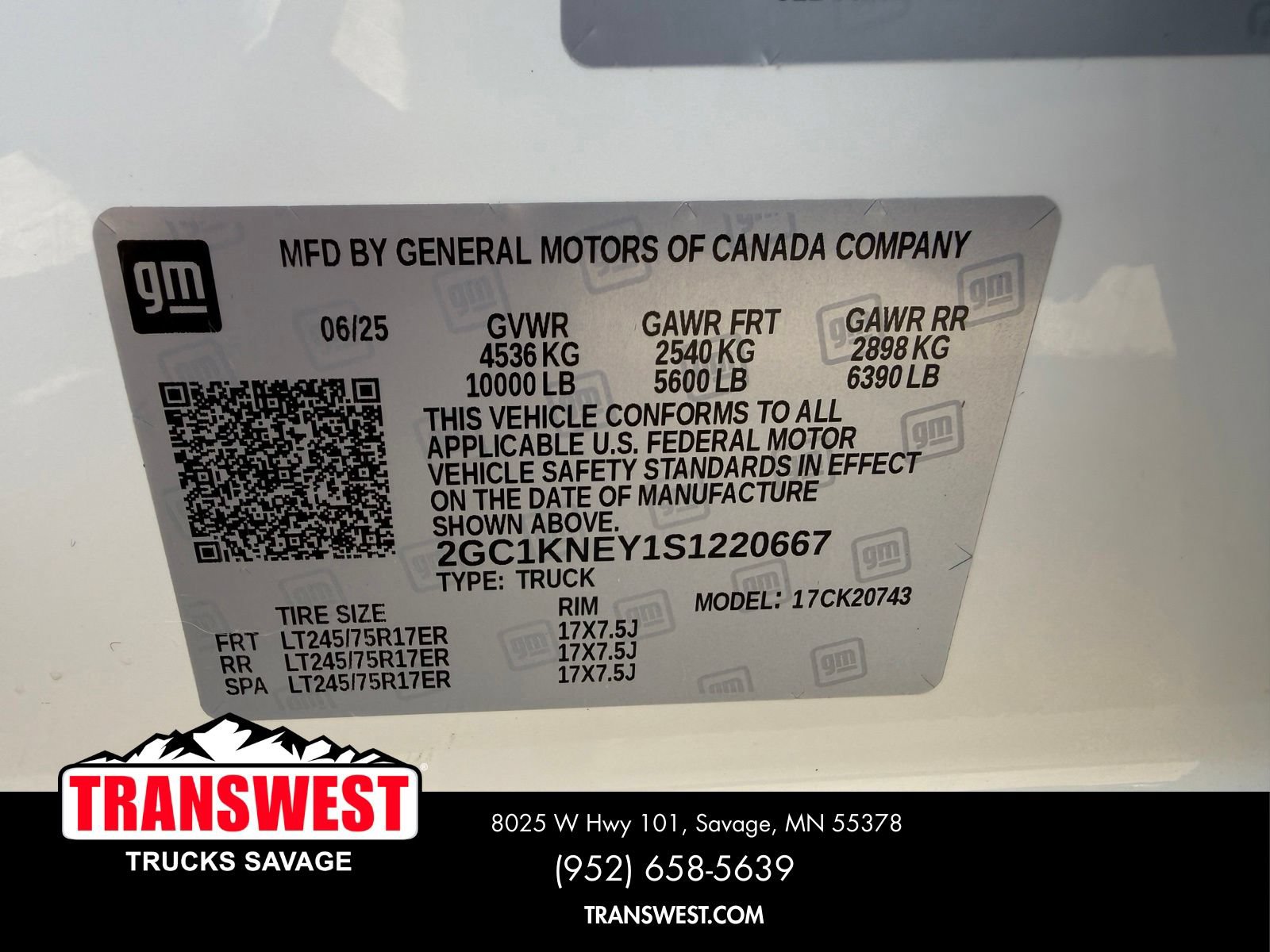Used 2025 Chevrolet Silverado 2500 LT w/ Convenience Package AWD/4WD image 21
