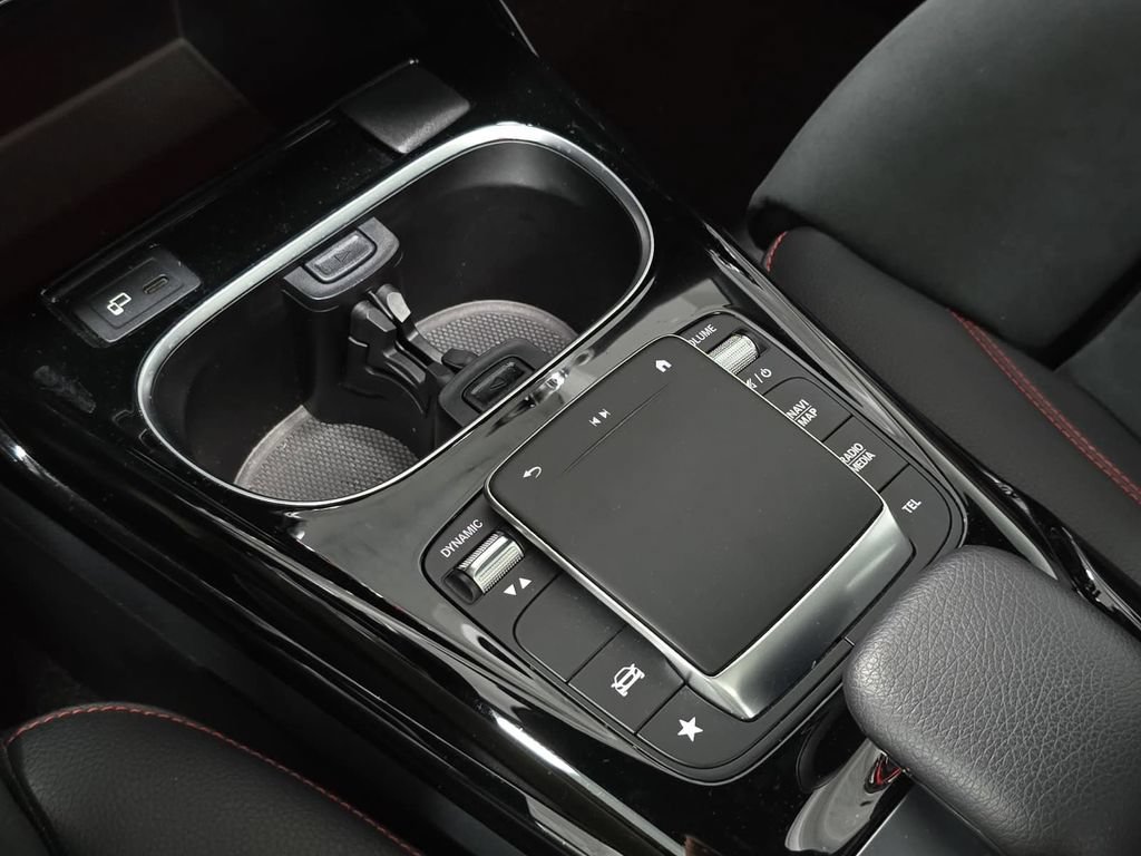 Used 2022 Mercedes-Benz CLA 35 AMG 4MATIC image 19