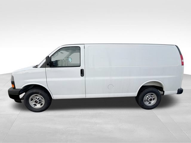 New 2026 GMC Savana 2500 w/ Driver Convenience Package RWD image 5