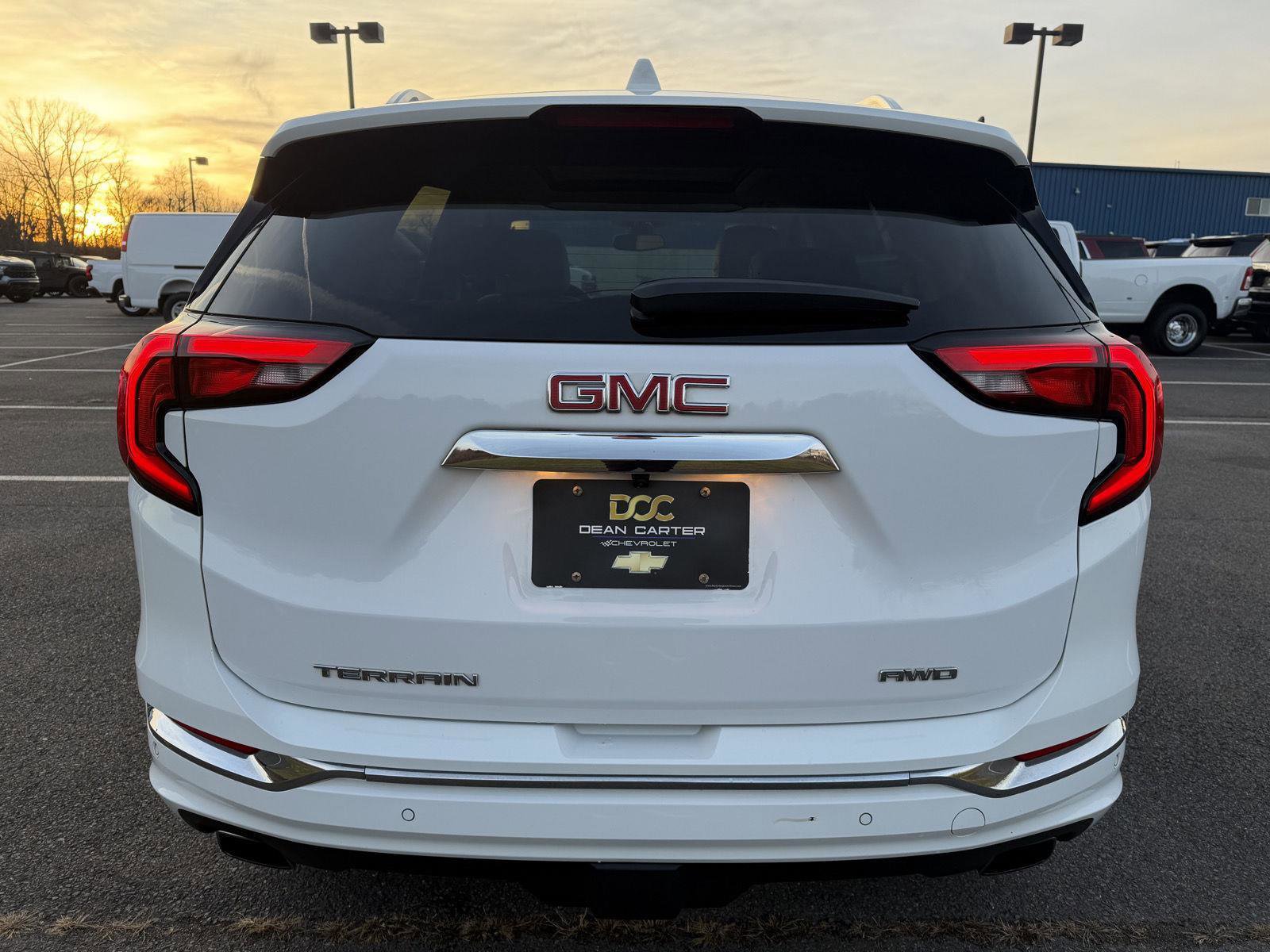 Used 2018 GMC Terrain Denali w/ Advanced Safety Package image 6
