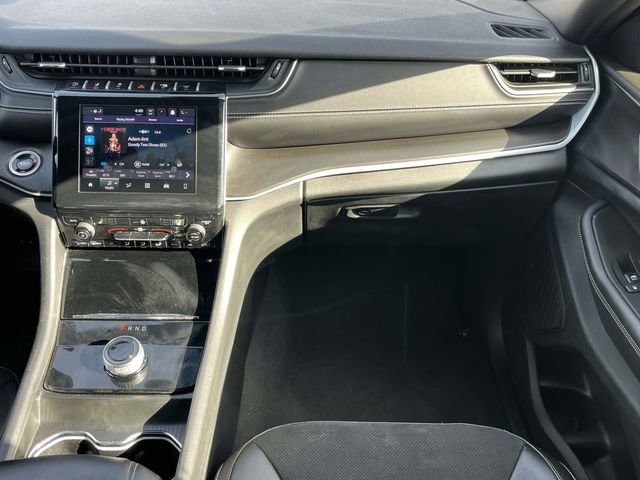 Used 2024 Jeep Grand Cherokee L Altitude image 19