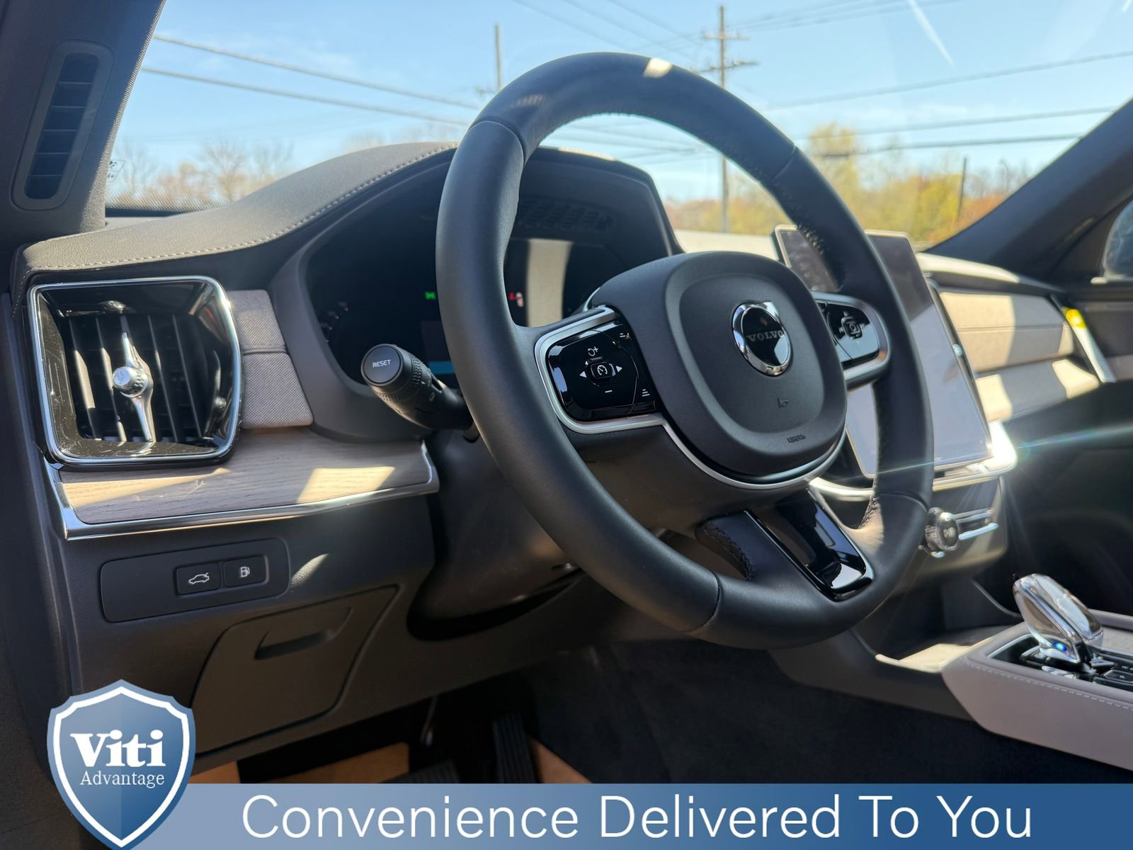 New 2026 Volvo XC90 T8 Plus w/ Protection Package Premier AWD/4WD image 11