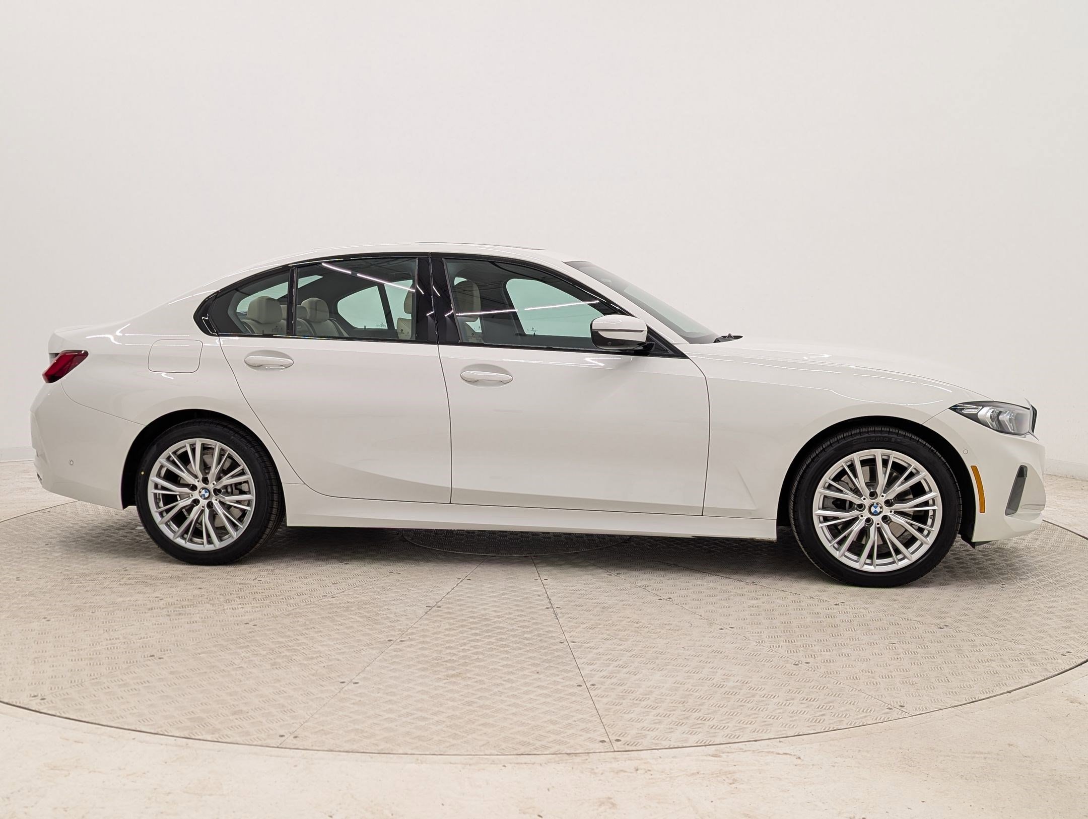 Certified 2023 BMW 330i Sedan w/ Parking Assistance Package image 8
