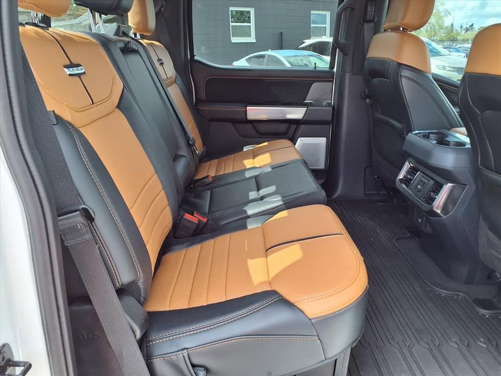 Used 2024 Ford F250 Platinum image 16