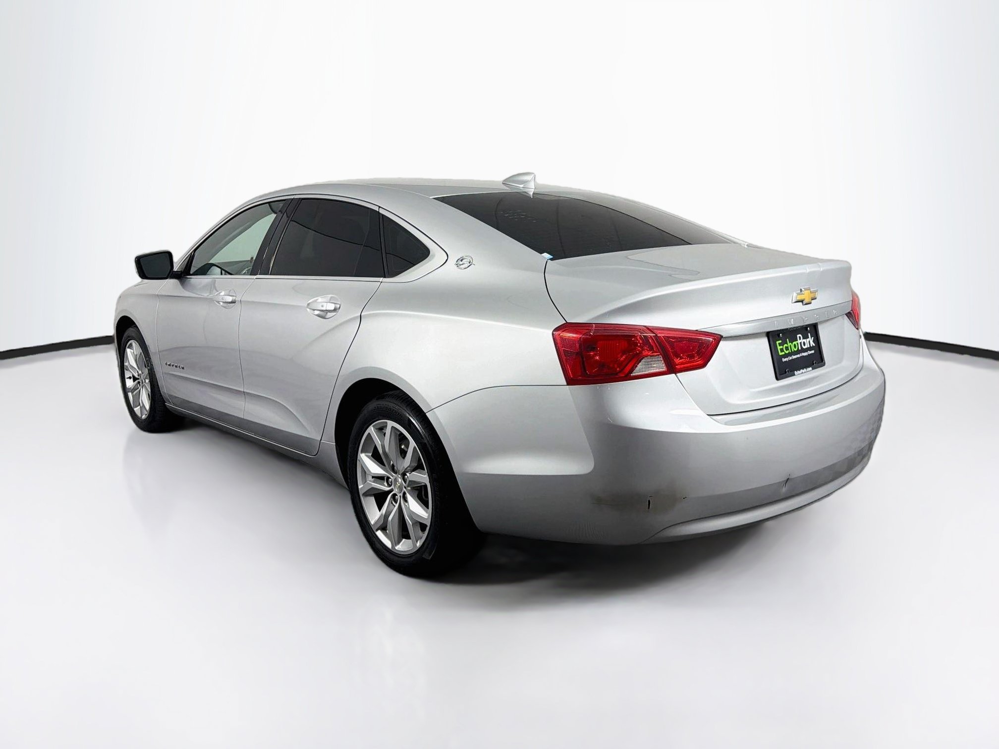 Used 2019 Chevrolet Impala LT FWD image 5