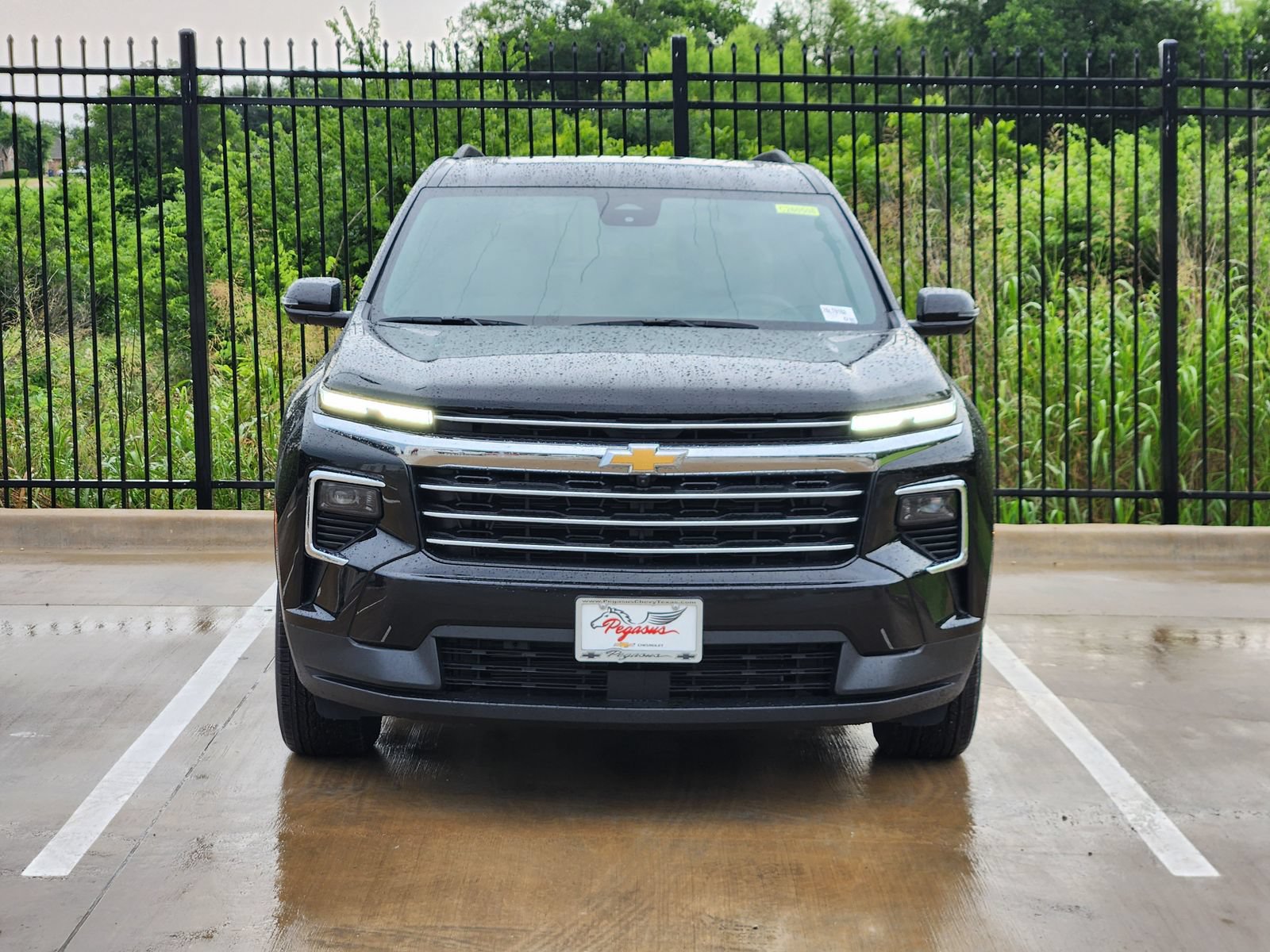 New 2026 Chevrolet Traverse LT w/ Sun and Wheel Package FWD image 6