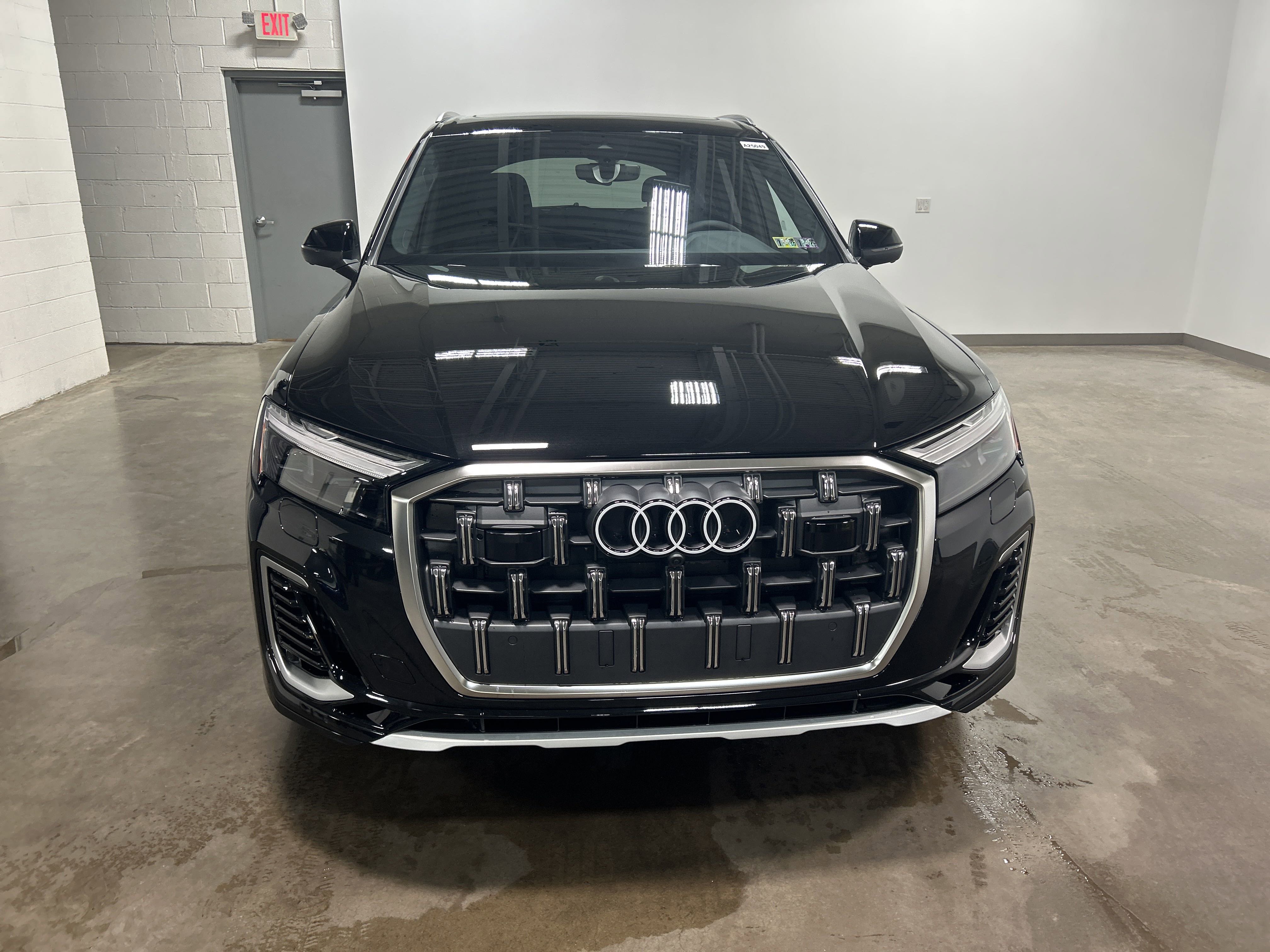 New 2025 Audi Q7 Premium Plus image 8