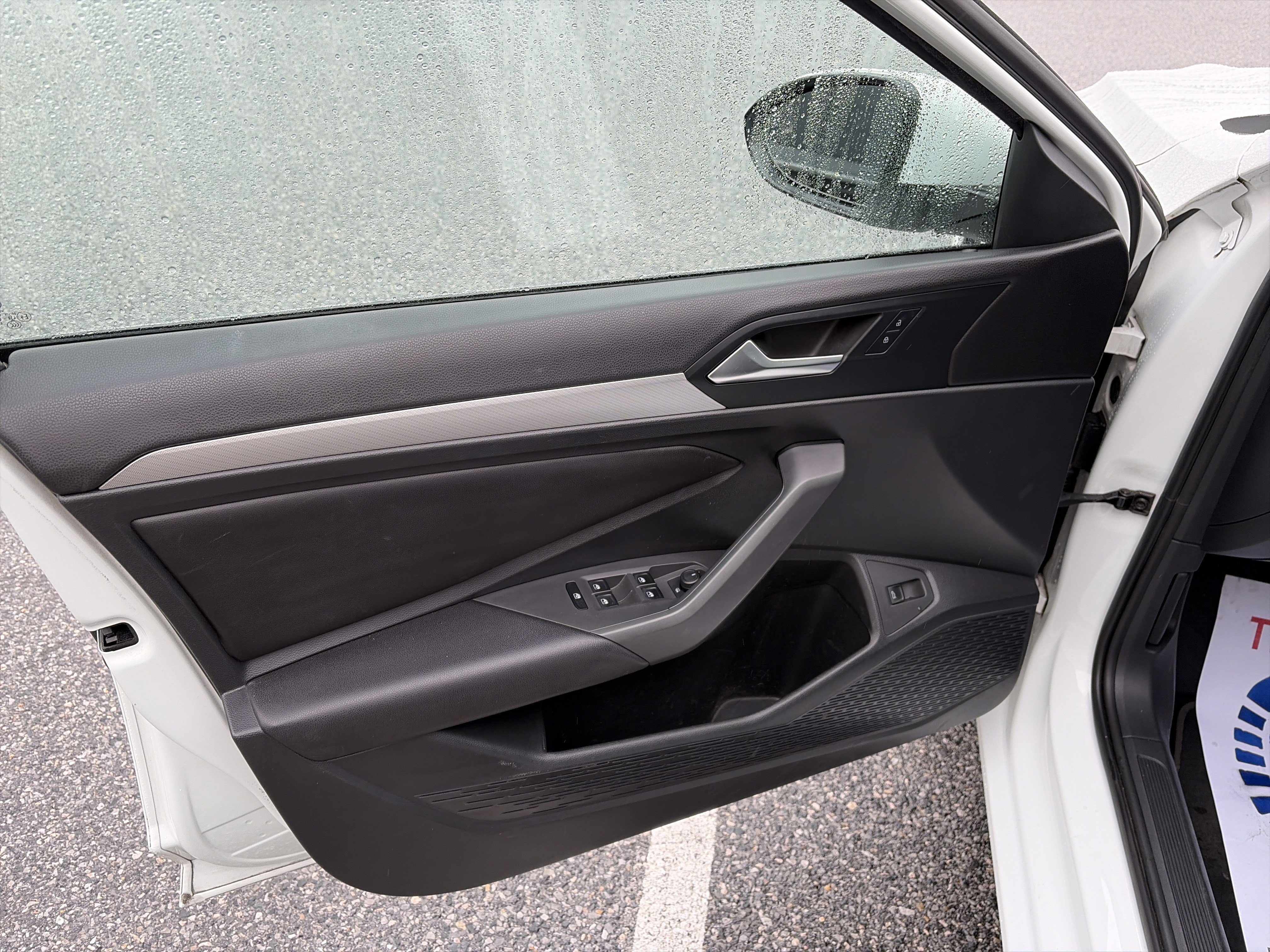 Used 2019 Volkswagen Jetta S w/ Driver Assistance Package image 8