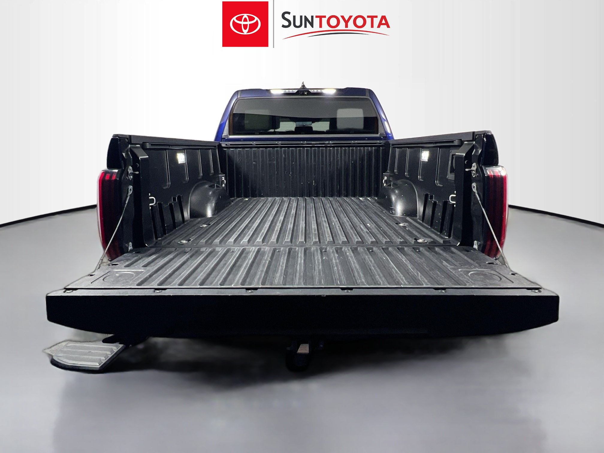 Used 2023 Toyota Tundra Capstone AWD/4WD image 33