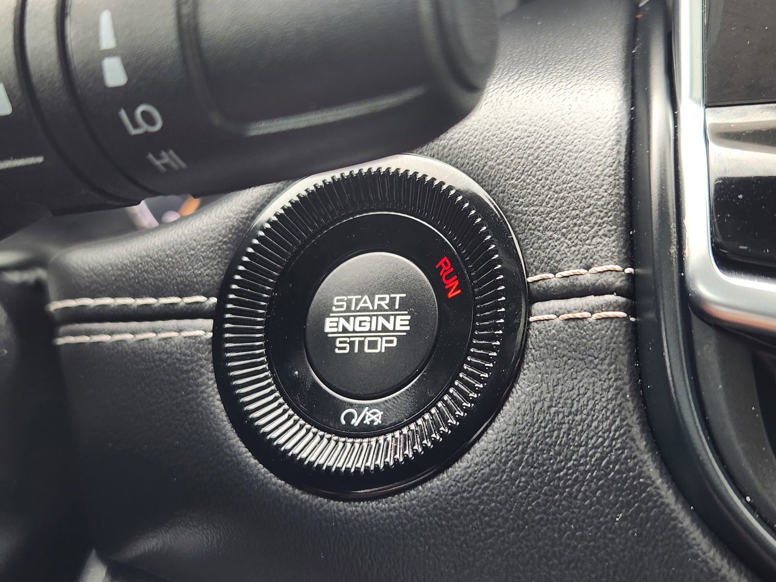 Used 2024 Jeep Compass Limited w/ High Altitude Package image 23