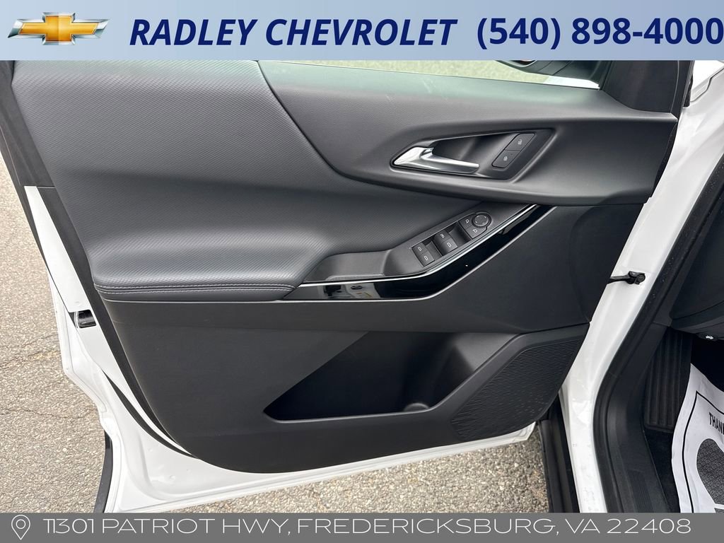 Certified 2025 Chevrolet Equinox LT w/ Safety and Technology Package FWD image 5