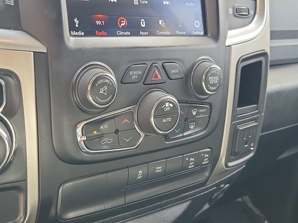 Used 2019 RAM 1500 Big Horn image 35