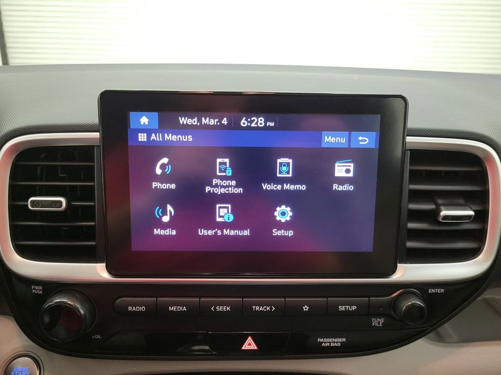 Used 2025 Hyundai Venue SEL image 7