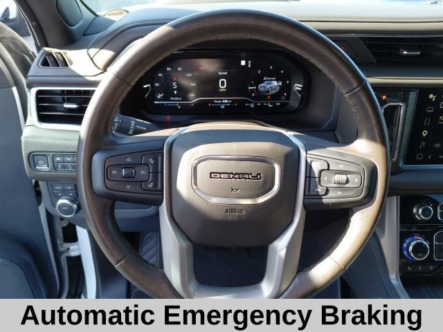 Used 2022 GMC Yukon XL Denali AWD/4WD image 11