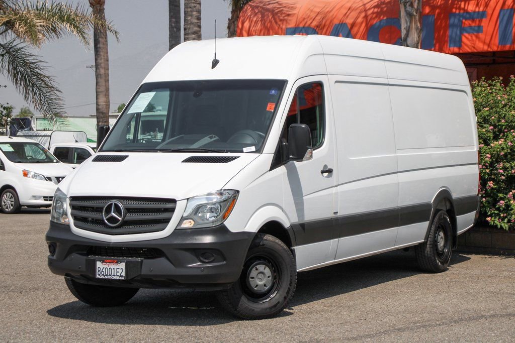 Used 2016 Mercedes-Benz Sprinter 2500 image 4