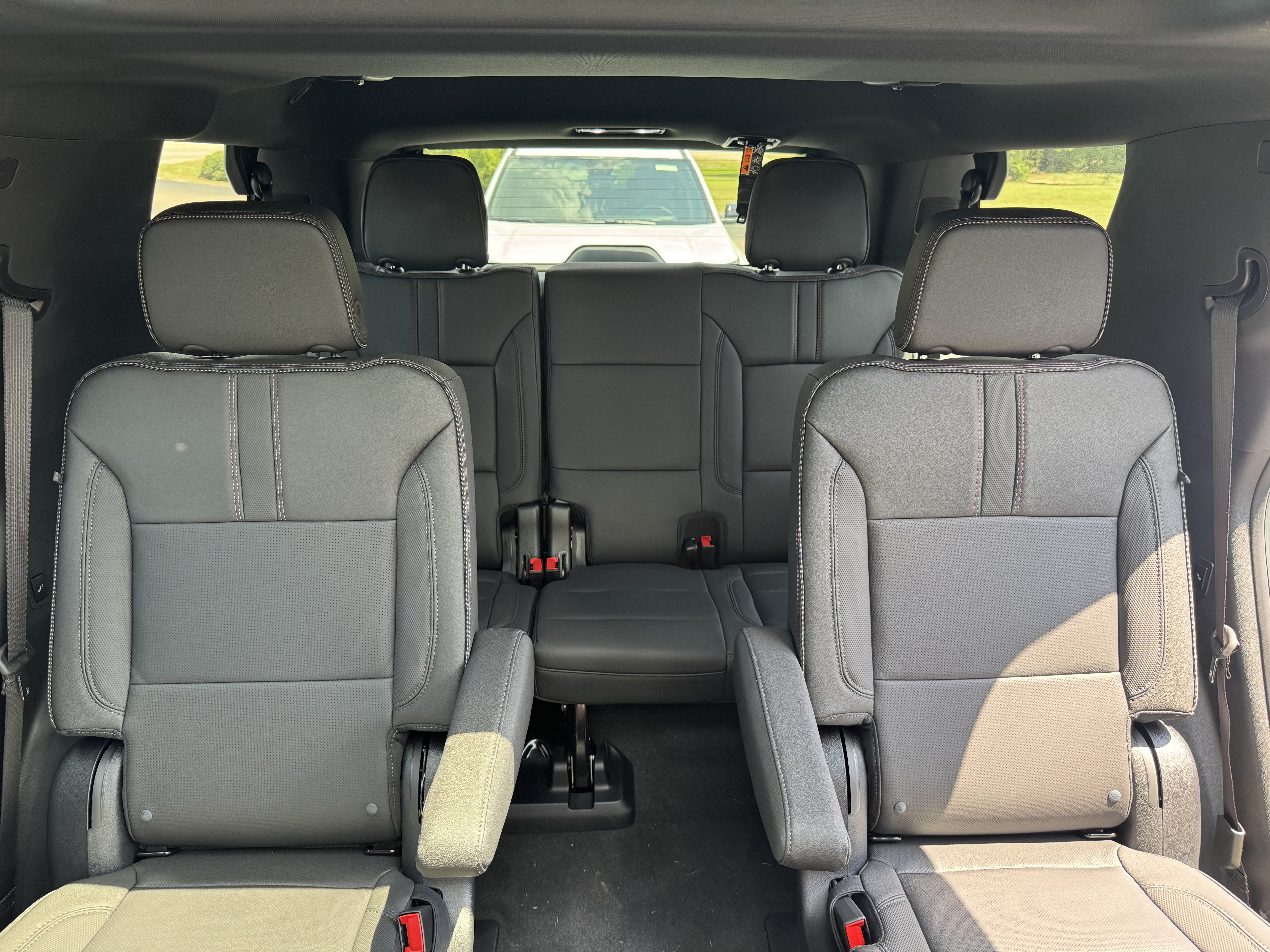 New 2026 Chevrolet Tahoe RST w/ Comfort Package AWD/4WD image 15