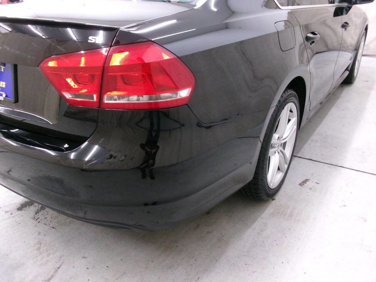 Used 2014 Volkswagen Passat 2.5 SE FWD image 9