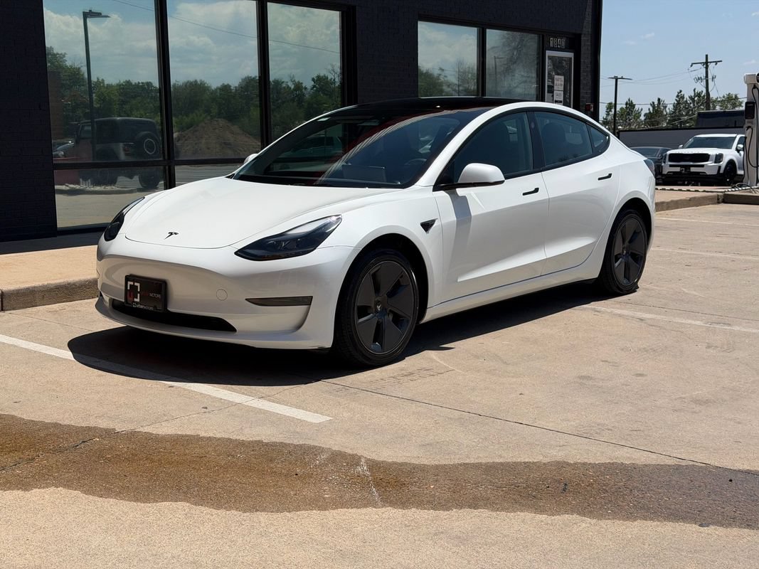 Used 2023 Tesla Model 3 Standard Range RWD image 15