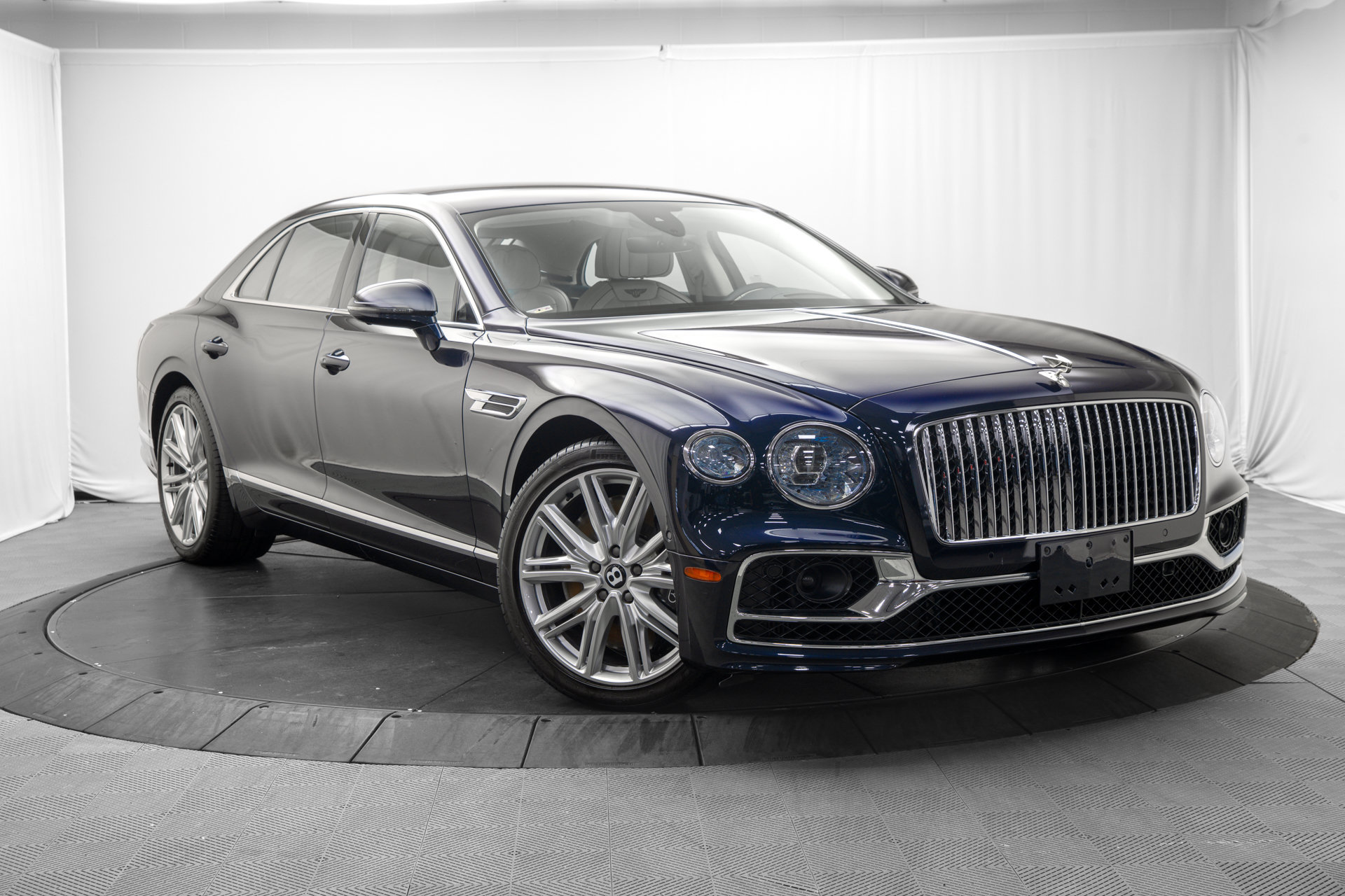 Certified 2023 Bentley Flying Spur V8