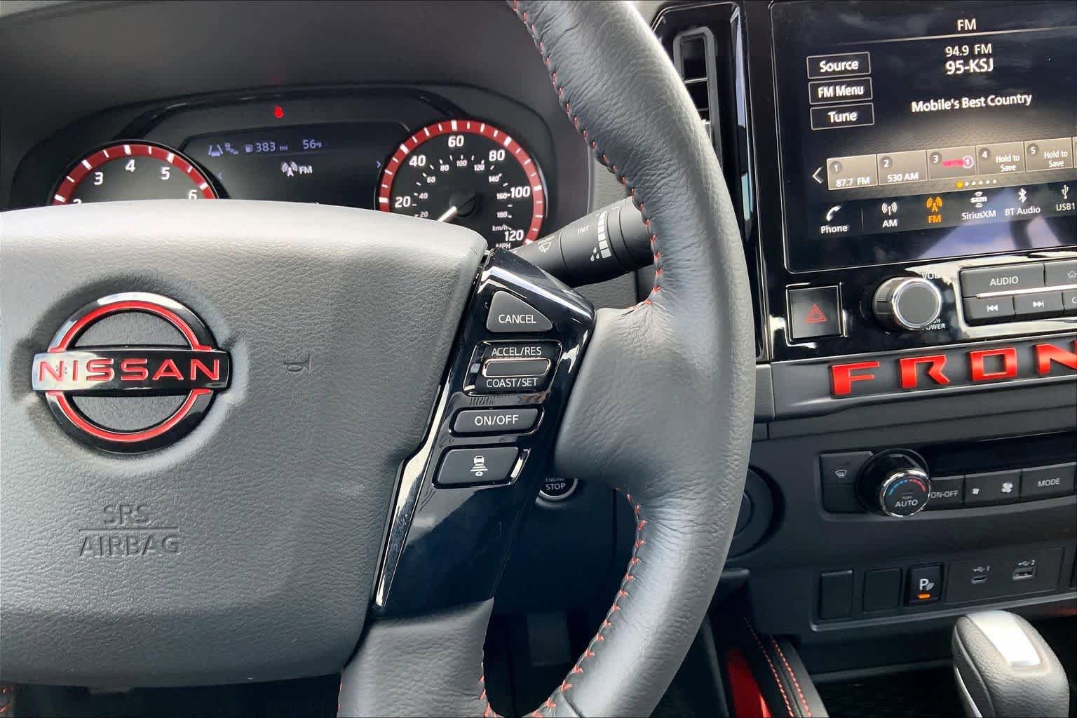 Used 2025 Nissan Frontier Pro-X RWD image 24