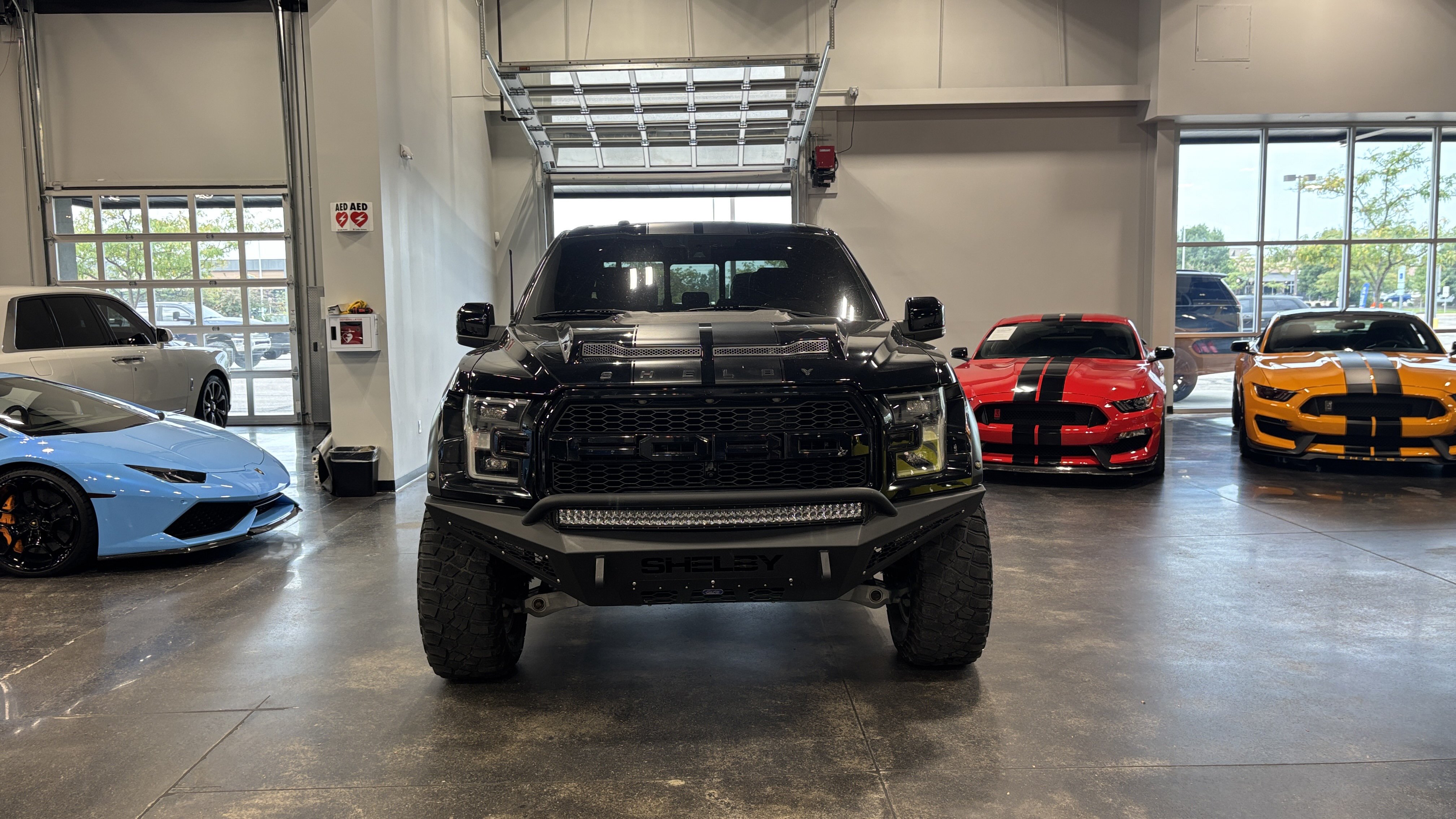 Used 2018 Ford F150 Raptor w/ Equipment Group 802A Luxury AWD/4WD image 3