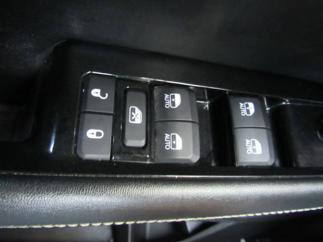 Used 2024 Jeep Wagoneer Series II w/ Flexible Seating Group image 37