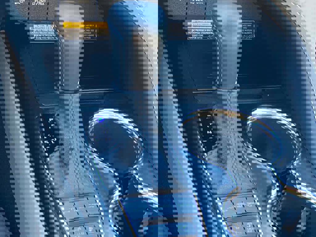 Used 2020 Toyota Camry XLE image 11