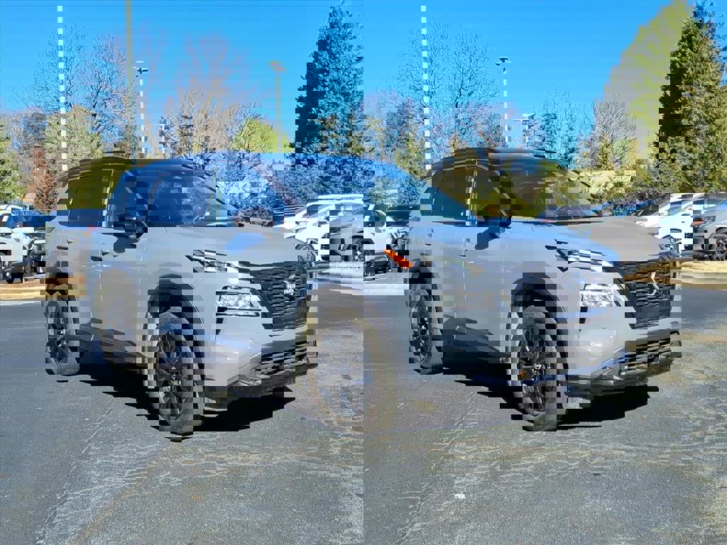 Used 2023 Nissan Rogue SV w/ SV Premium B Package