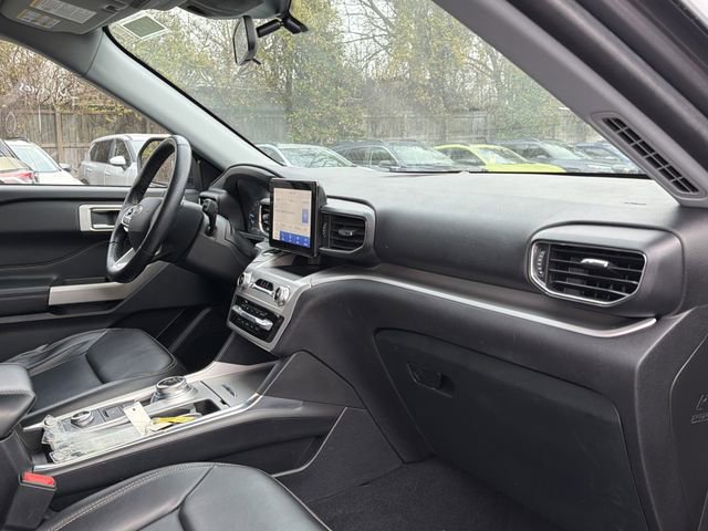 Used 2021 Ford Explorer XLT w/ Equipment Group 202A image 23