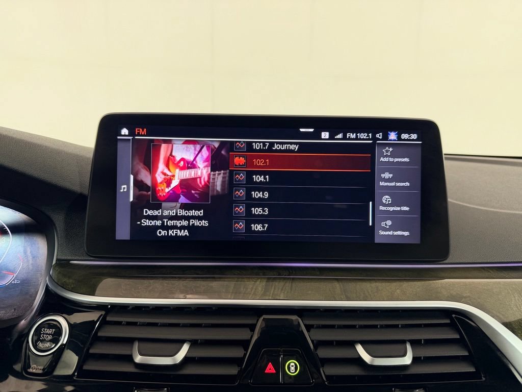 Used 2023 BMW 530i w/ M Sport Package RWD image 17