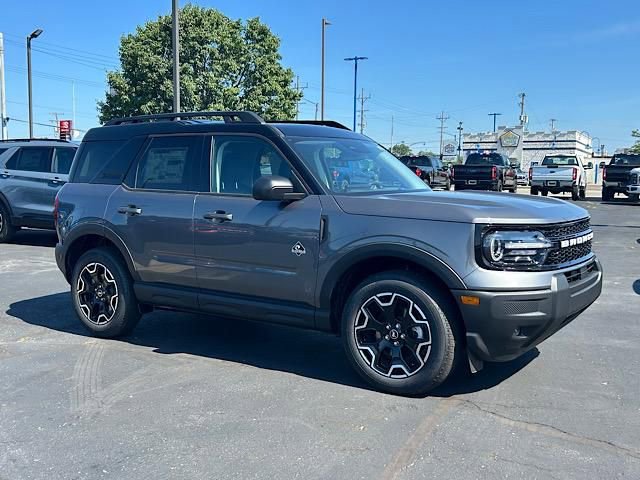 Used 2025 Ford Bronco Sport Outer Banks image 16
