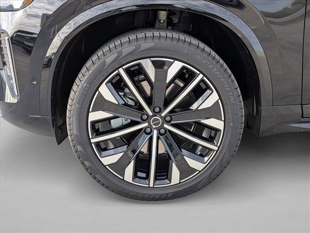 New 2026 Volvo XC90 B5 Plus w/ Protection Package image 11