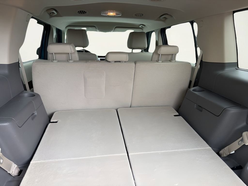 Used 2011 Ford Flex SEL w/ Rapid Spec Order Code image 16