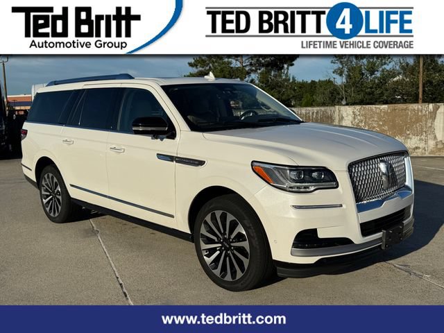 Used 2023 Lincoln Navigator L Reserve AWD/4WD image 1