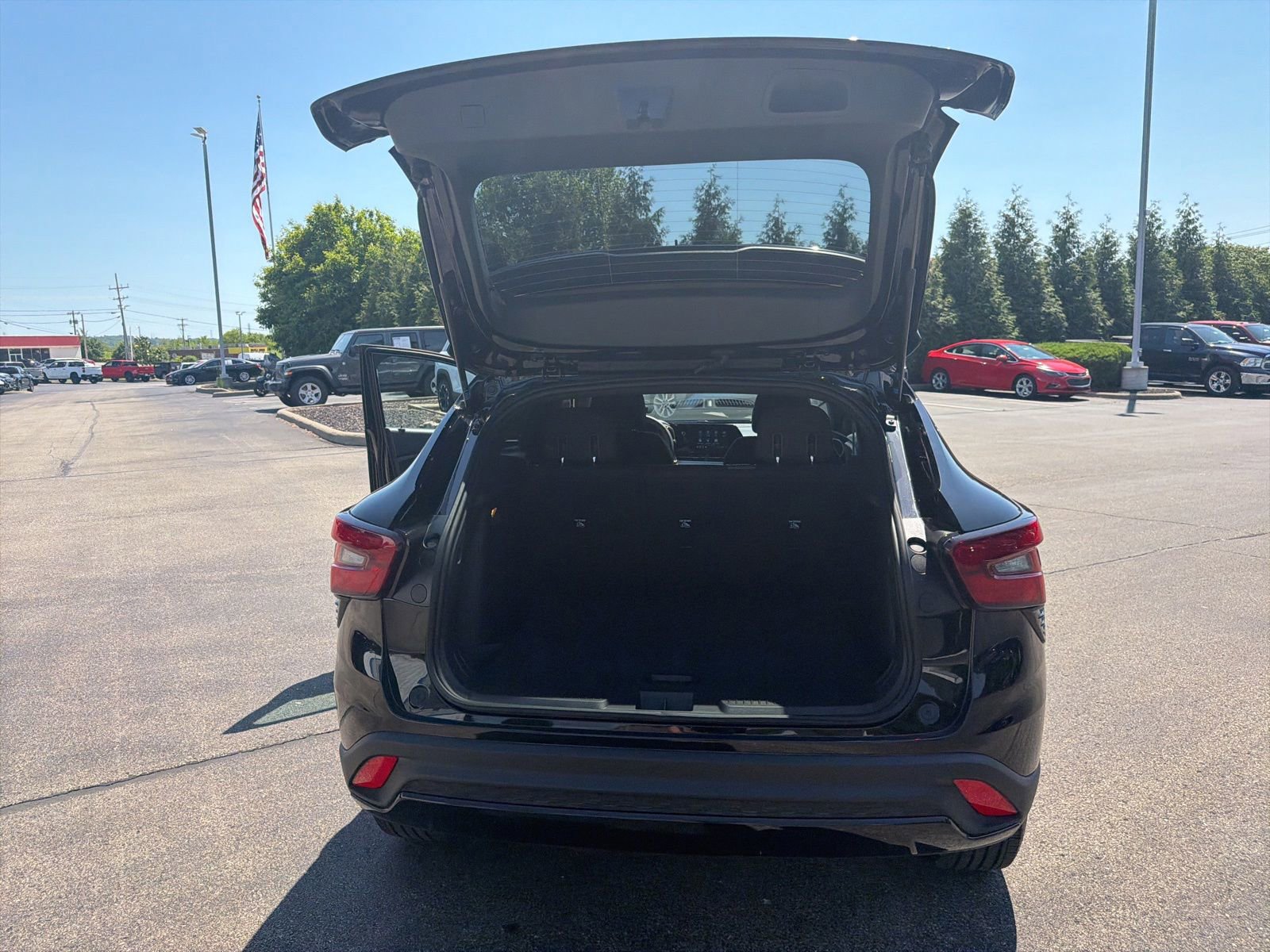 Used 2026 Chevrolet Trax RS w/ Driver Confidence Package FWD image 26