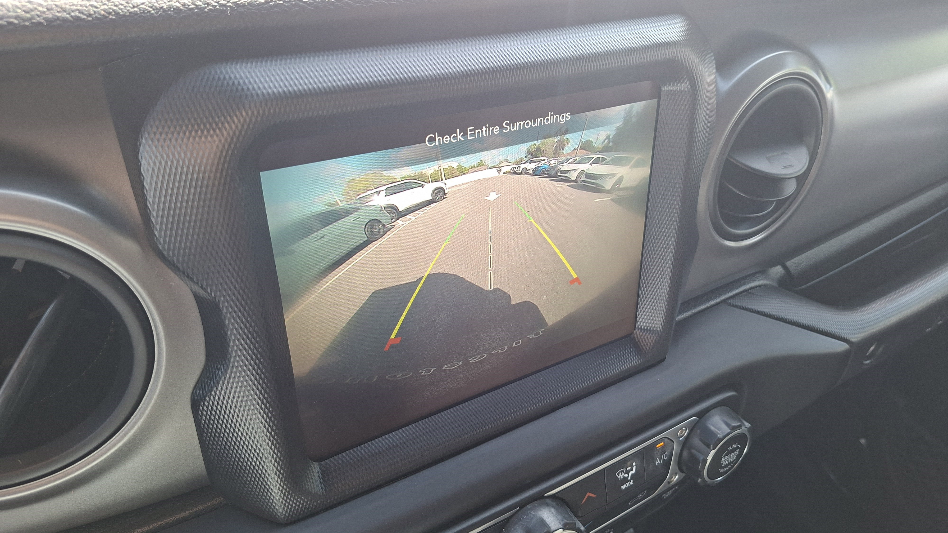 Used 2023 Jeep Wrangler Willys image 13