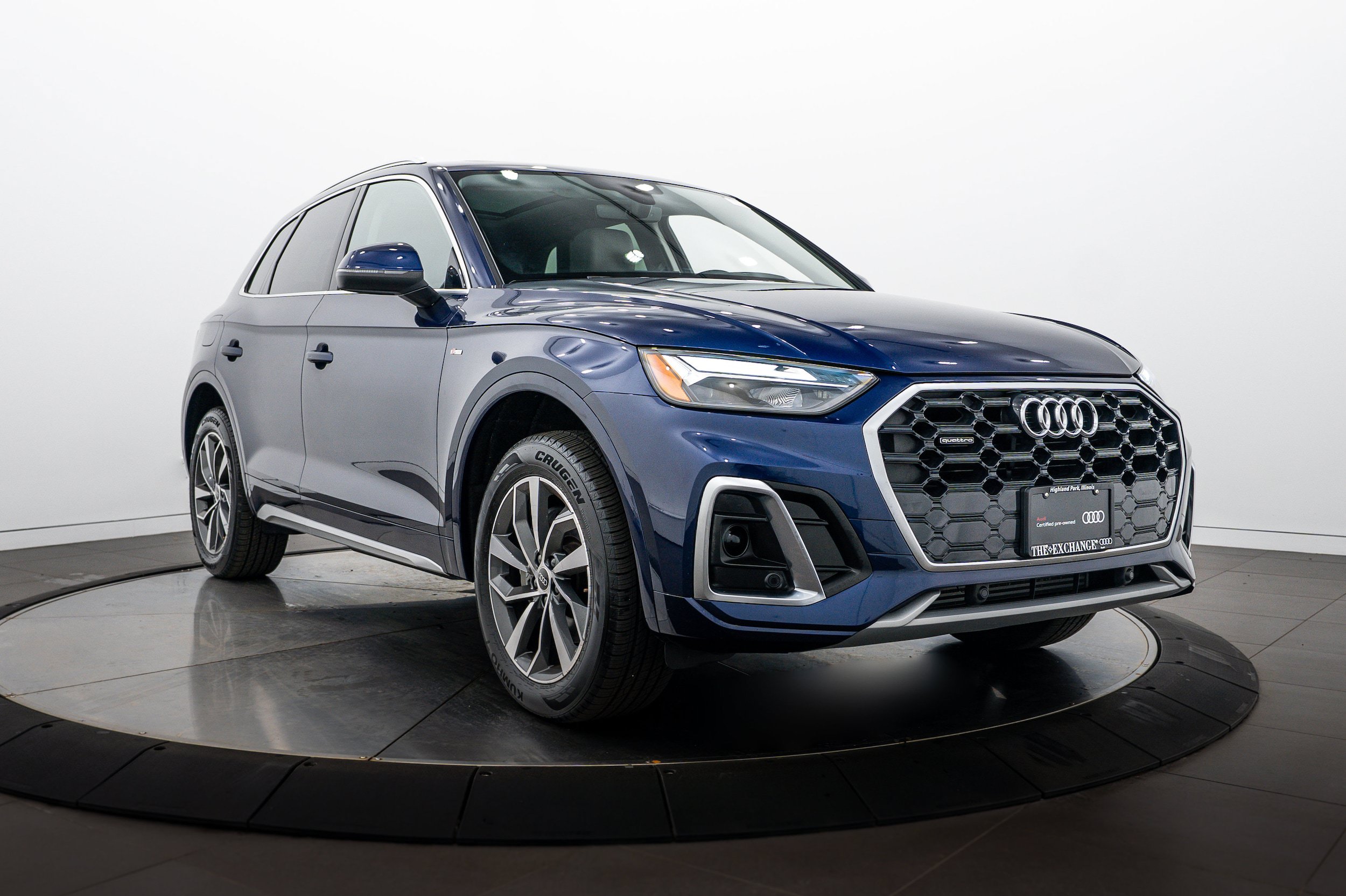 Certified 2023 Audi Q5 2.0T Premium w/ Convenience Package AWD/4WD image 2