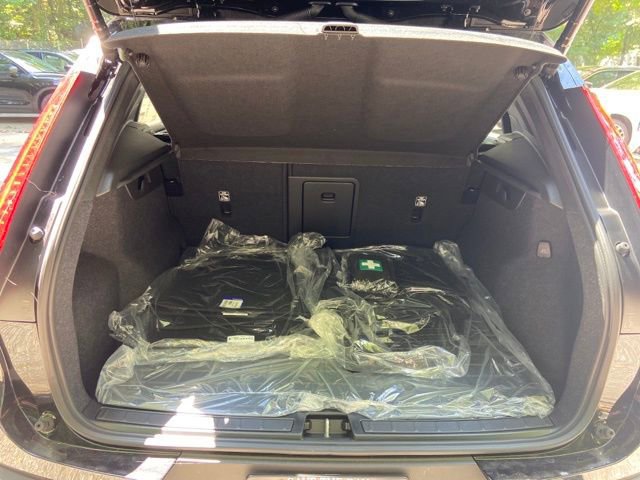 New 2026 Volvo XC40 B5 Plus w/ Protection Package Premier image 18