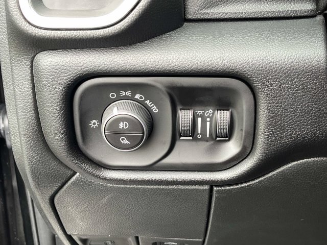 New 2026 RAM 2500 Laramie w/ Sport Appearance Package AWD/4WD image 22