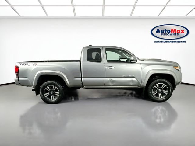 Used 2019 Toyota Tacoma TRD Sport w/ Technology Package image 7